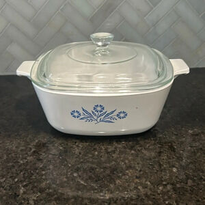 Corningware 1 1/2 – B 1 1/2 quart dish blue and white with clear lid square oven